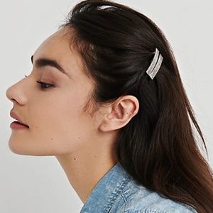 Lucky Brand hair clip set